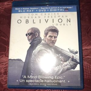 Oblivion Blu-ray + DVD + Digital